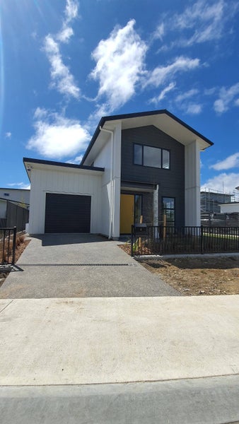 4 Pateke Drive, Kenepuru, Porirua - Carousel 1