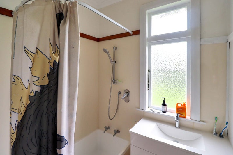 141 Darlington Road, Miramar, Wellington - Carousel 9