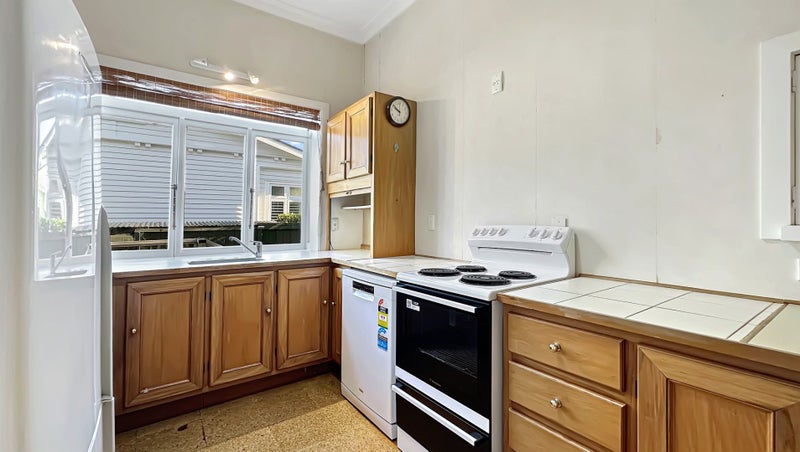 1 North Avenue, Narrow Neck, Auckland - Carousel 2