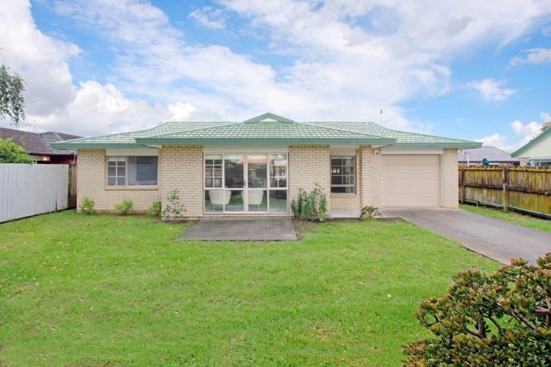 18 Regalwood Place, Favona, Auckland - Carousel 2