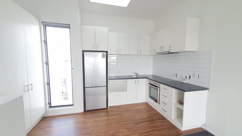 A8/15 Scanlan Street, Grey Lynn, Auckland - Carousel 2