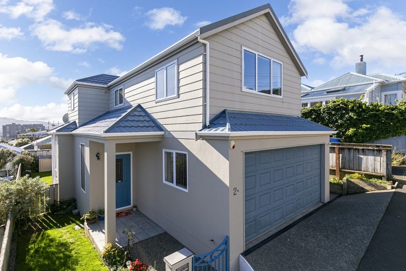 2A Princess Street, Newtown, Wellington - Carousel 1