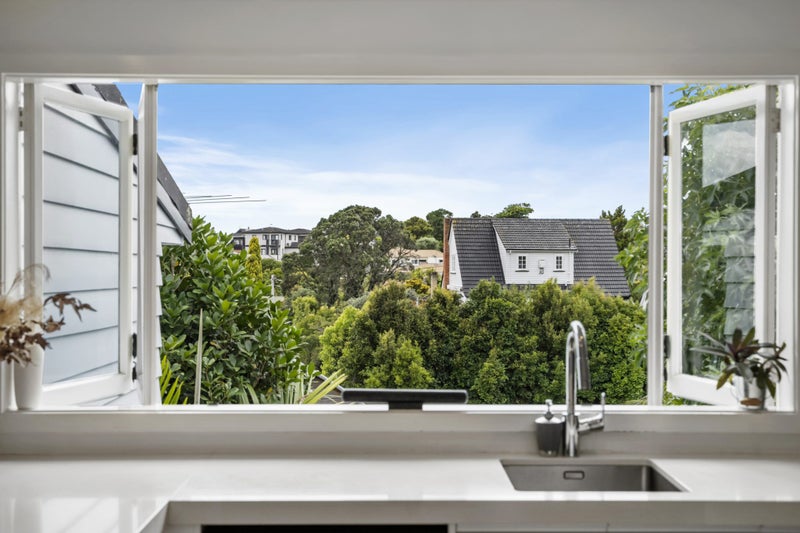 5 Crichton Terrace, Hauraki, Auckland - Carousel 2