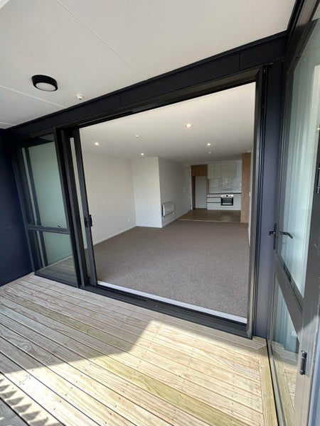 7/16 Treasure Lane, TE ATATU SOUTH, AUCKLAND - Carousel 12