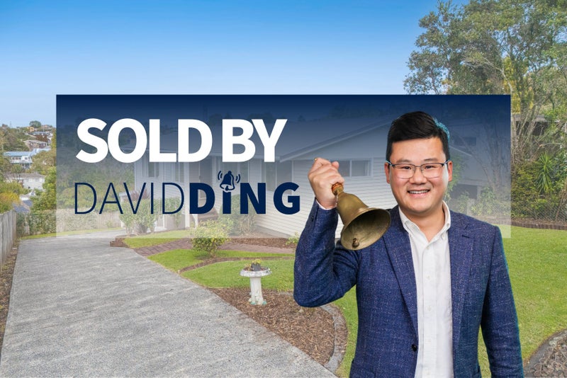 12 Finn Place, Totara Vale, Auckland - Carousel 1