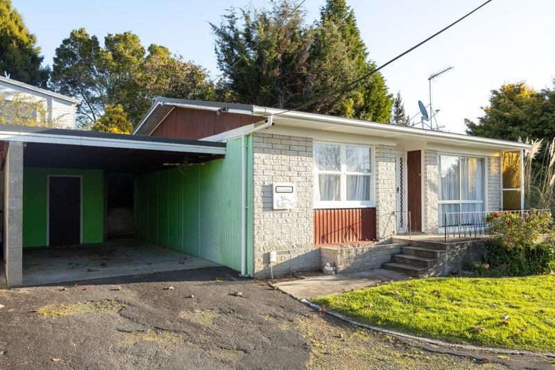 20A Acacia Crescent, Glenview, Hamilton - Carousel 1