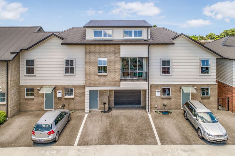 29 Chiefs Court, Hamilton East, Hamilton - Carousel 1