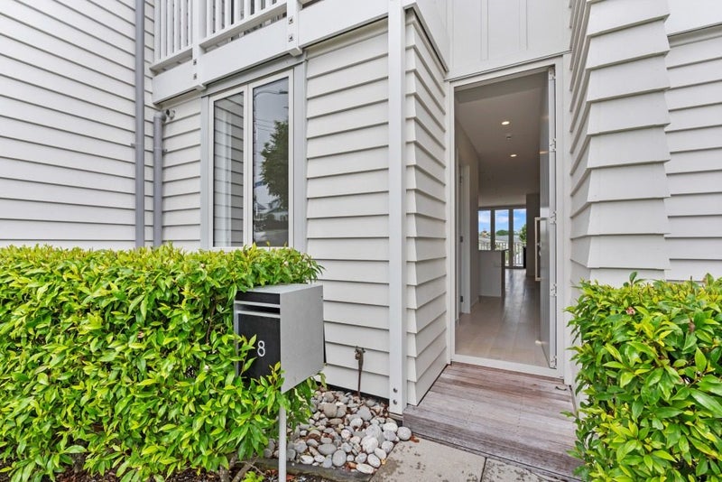 8/83 Hinemoa Street, Birkenhead, Auckland - Carousel 19