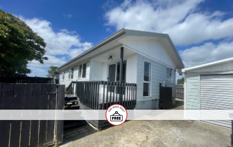 2/4 Silver Creek Road, Weymouth, Auckland - Carousel 1