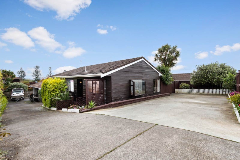 1/153 Whitford Road, Somerville, Manukau - Carousel 1