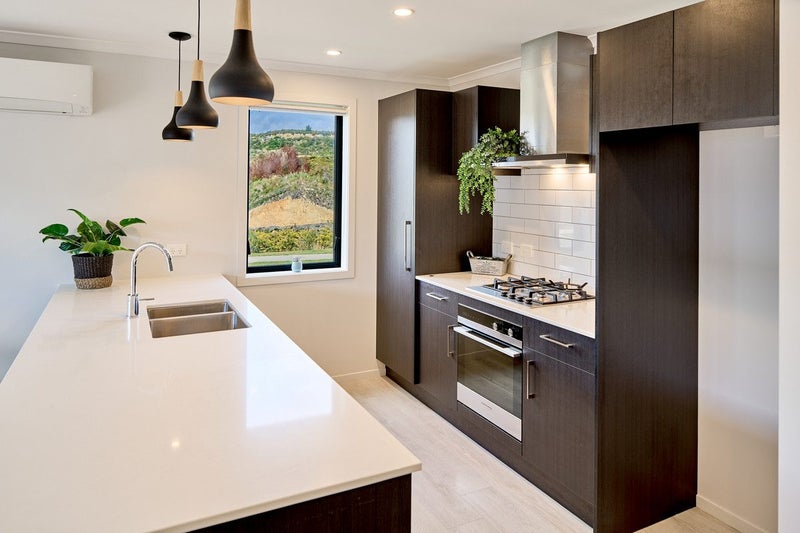 48 Schooner Drive, Whitby, Porirua - Carousel 1