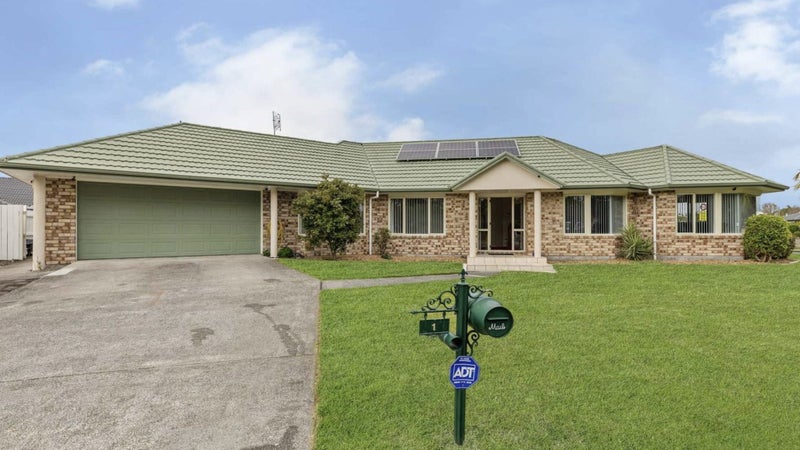 1 Gairloch Place, Wattle Downs, Auckland - Carousel 1