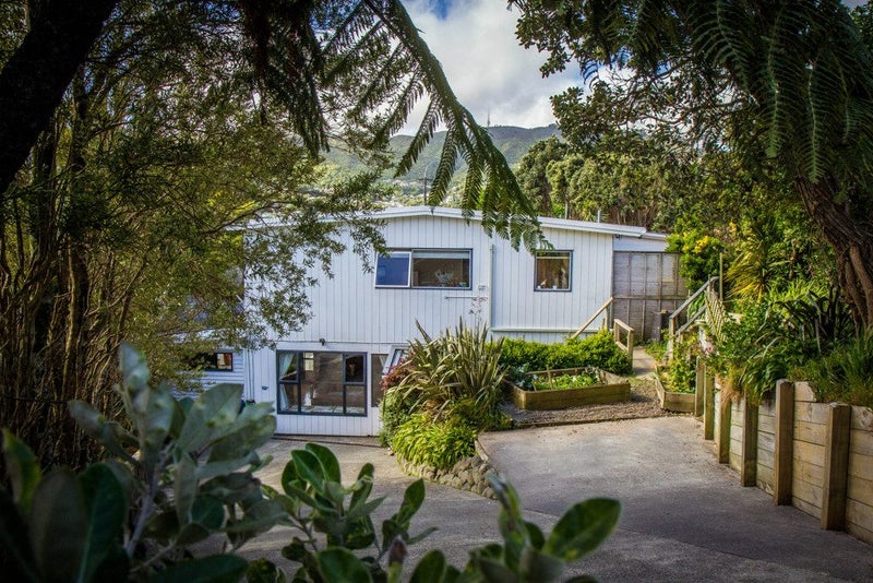 68D Kenya Street, Ngaio, Wellington - Carousel 1