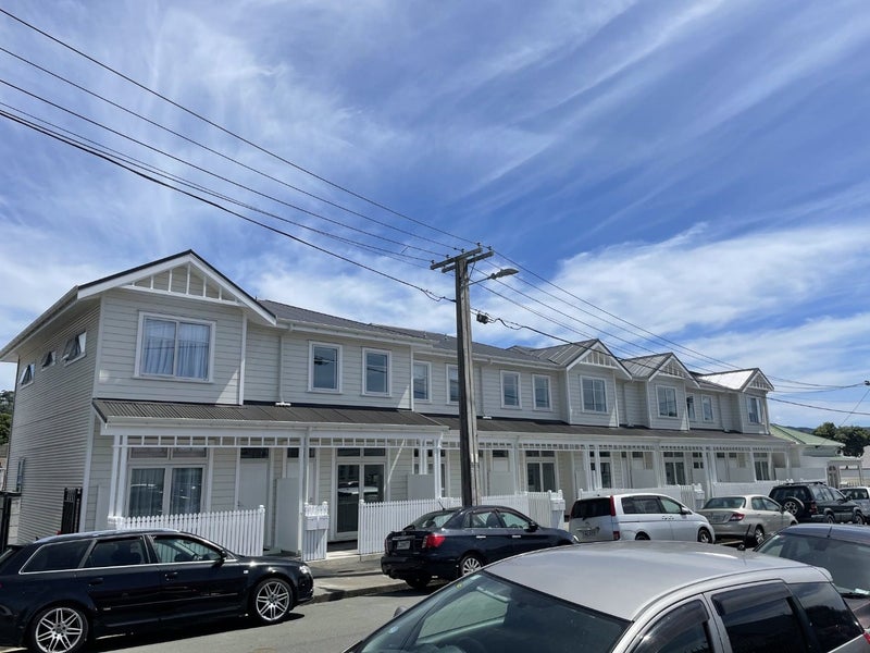 18 Ferguson Street, Newtown, Wellington - Carousel 1