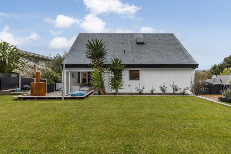 32 Thimble Lane, Whitby, Porirua - Carousel 24