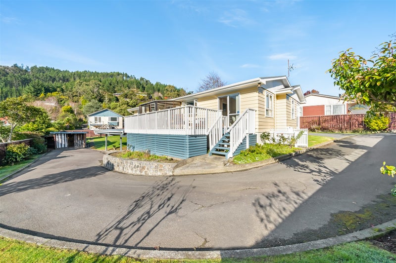 11 Harewood Grove, Pinehaven, Upper Hutt - Carousel 20