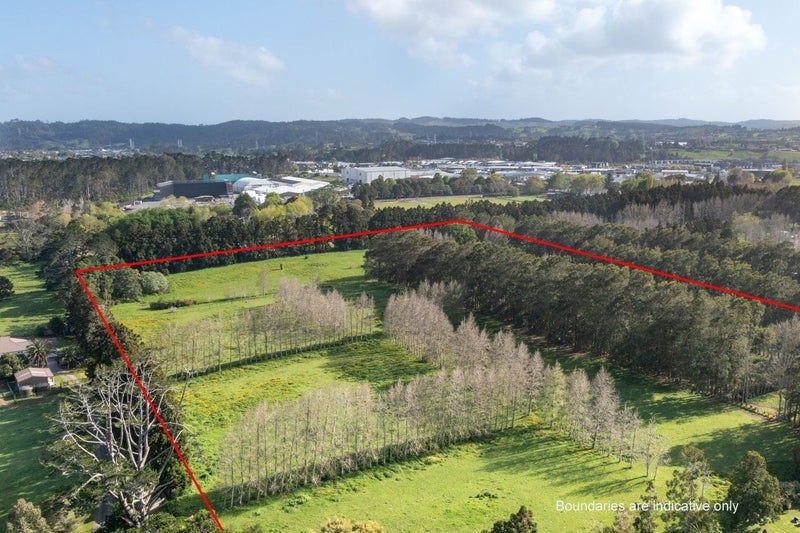 870 Waitakere Road, Kumeu, Kumeū - Carousel 8