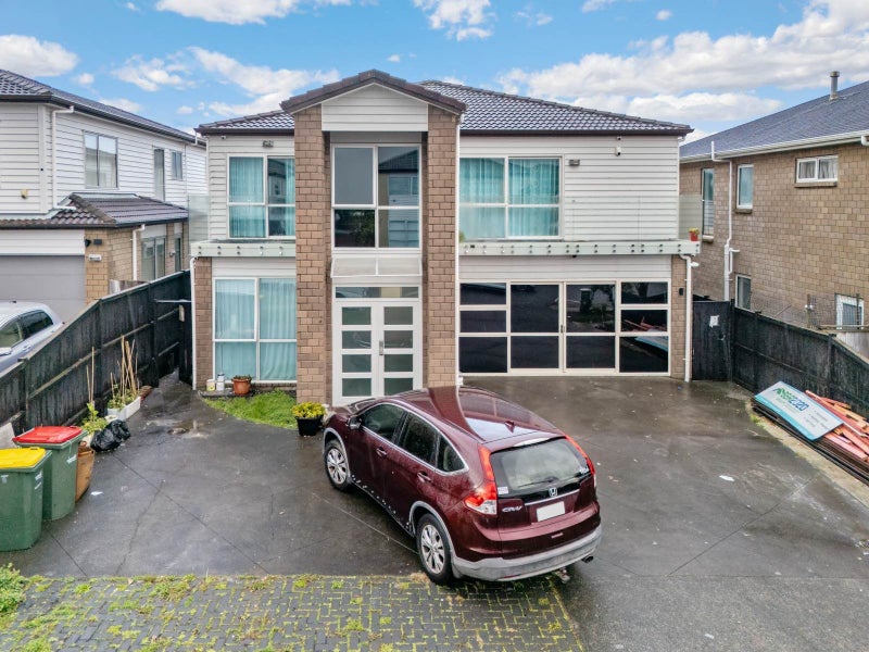 17 Kerrykeel Drive, Flat Bush, Auckland - Carousel 2