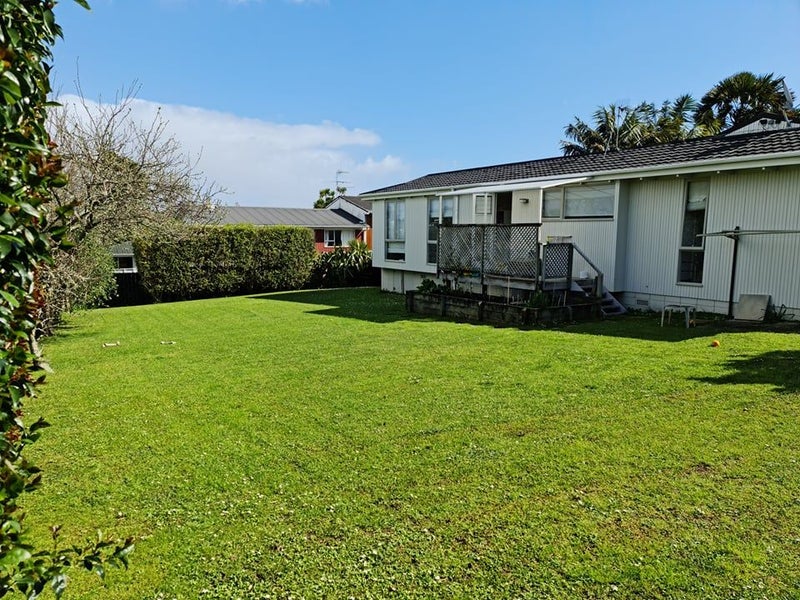 36 Thatcher Street, Mission Bay, Auckland - Carousel 7