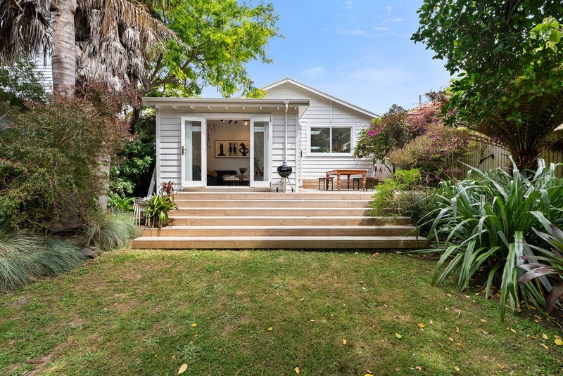 147 Moxham Avenue, Hataitai, Wellington - Carousel 1