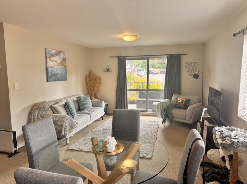 GA/12 Morning Star Place, St Lukes, Auckland - Carousel 2