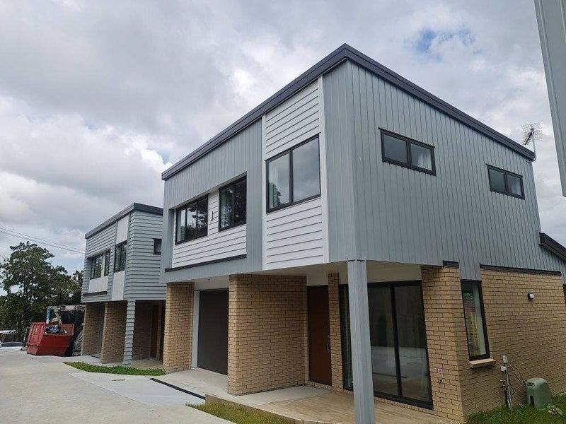 42C Don Buck Road, Massey, Auckland - Carousel 1