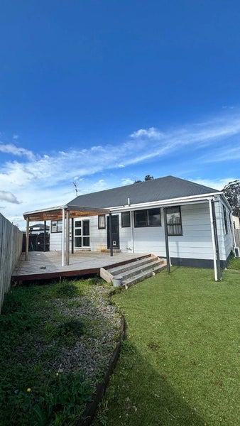 18 Goldnib Place, Randwick Park, Auckland - Carousel 1