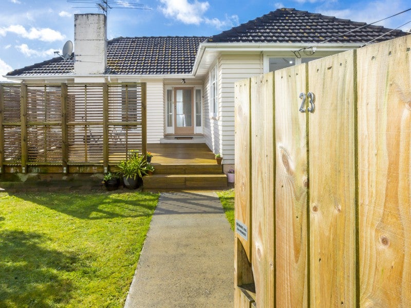 23 Thackeray Street, Trentham, Upper Hutt - Carousel 1