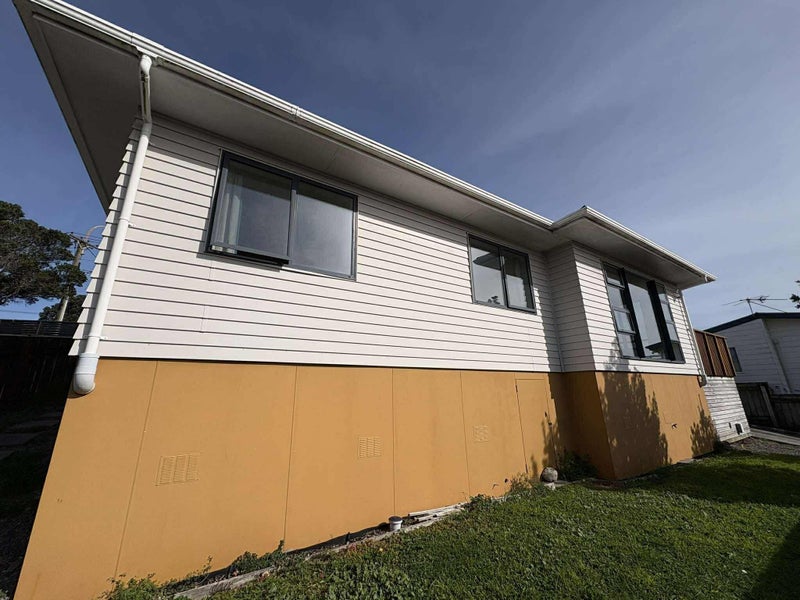 4 Kekerenga Street, Strathmore Park, Wellington - Carousel 21