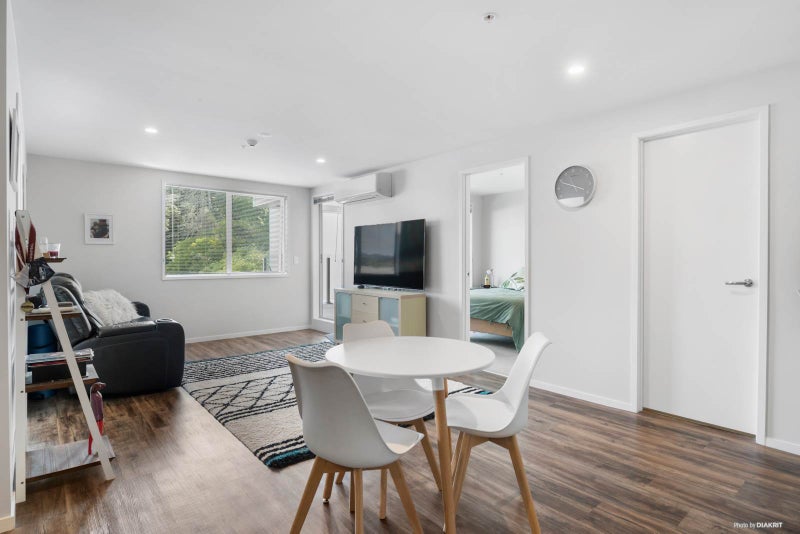 211/25 Bute Road, Browns Bay, Auckland - Carousel 1