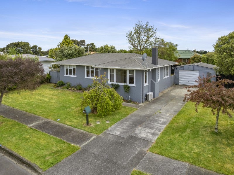 6 Oriana Place, Highbury, Palmerston North - Carousel 1