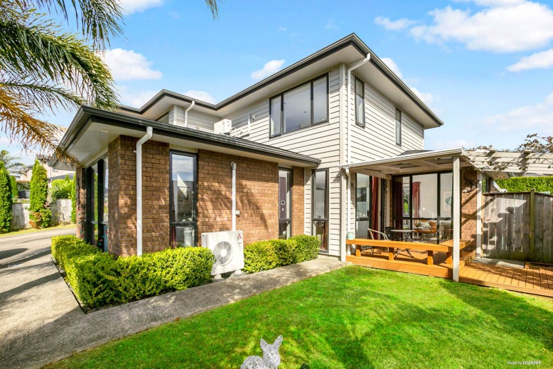 11 Dawood Place, The Gardens, Auckland - Carousel 2