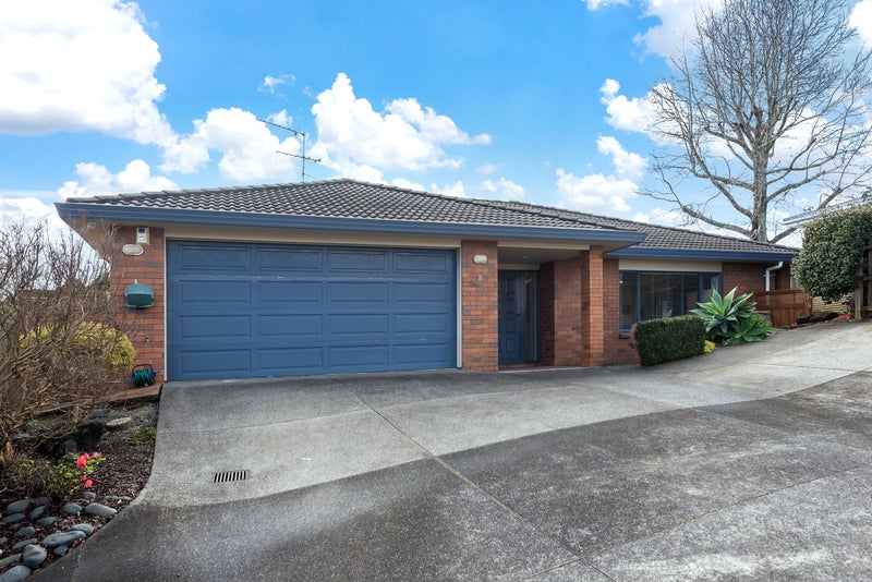 33B Gibraltar Street, Howick, Auckland - Carousel 1