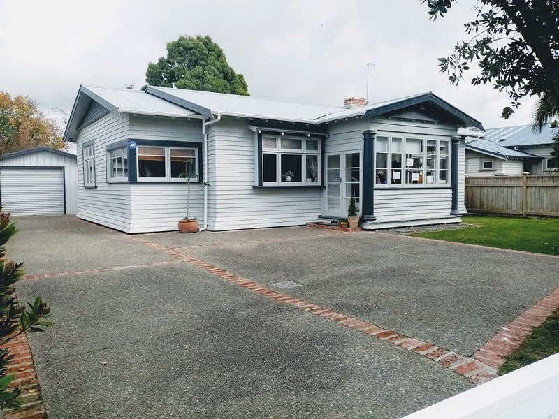 36 South Street, West End, Palmerston North - Carousel 1