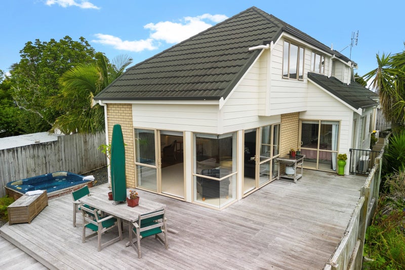 11A Drake St, Howick, Manukau - Carousel 29