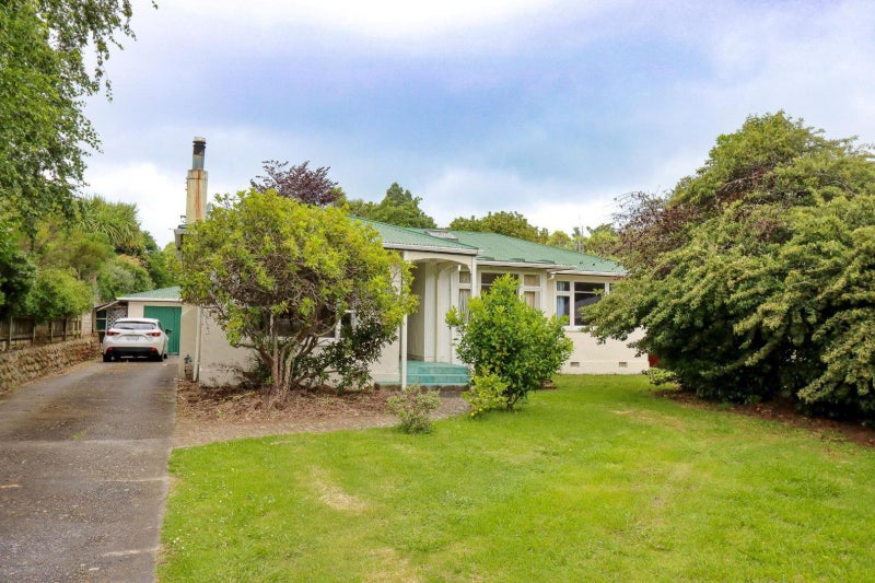 12 Epsom Road, Hokowhitu, Palmerston North - Carousel 1