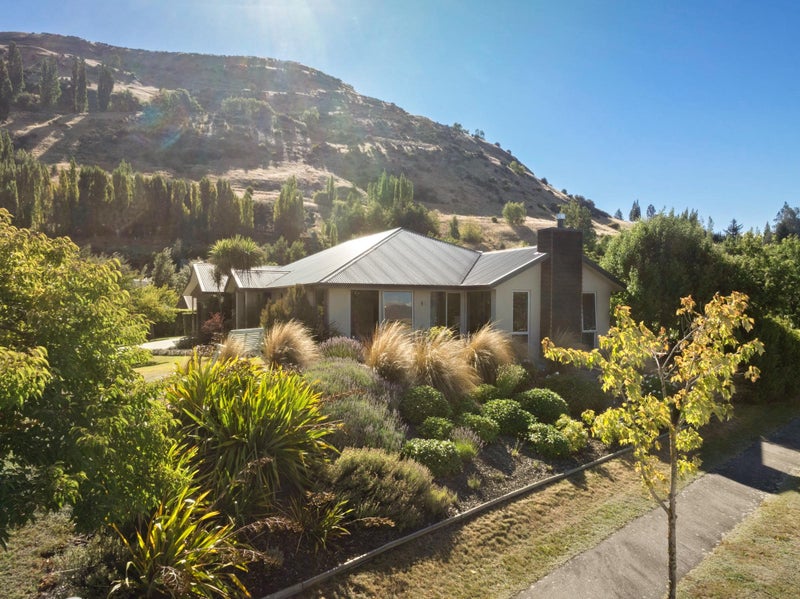 26 Ferry Hill Drive, Lower Shotover, Queenstown - Carousel 2