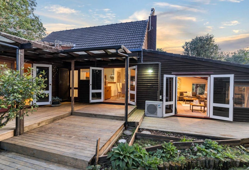 930 Ponga Road, Papakura - Carousel 1