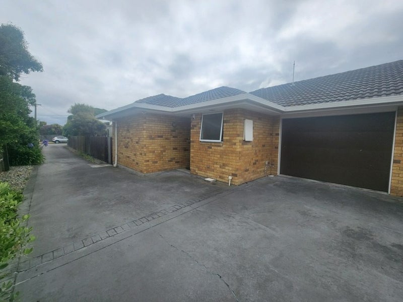 1/11 Howe Street, New Brighton, Christchurch - Carousel 1