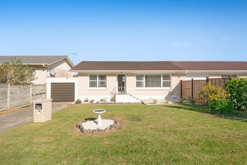 2/16 Northumberland Avenue, Belmont, Auckland - Carousel 2