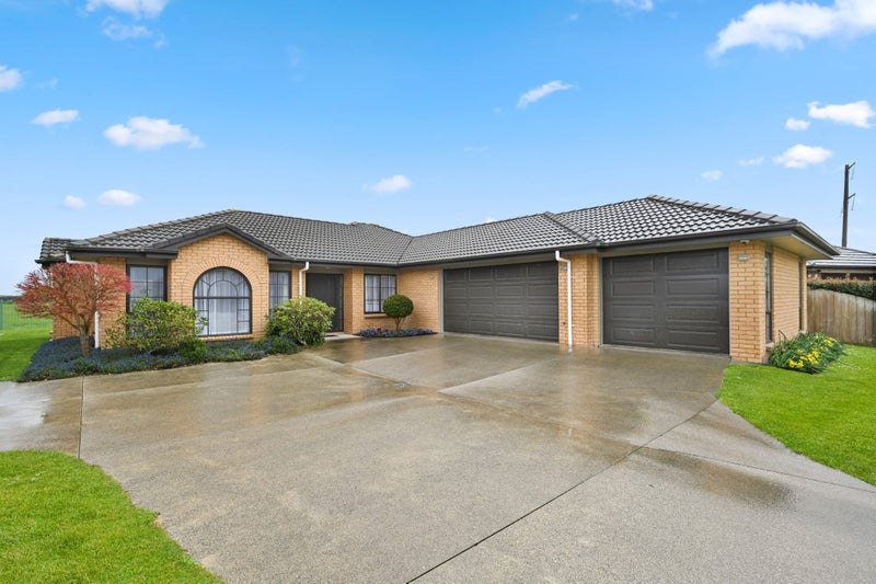 7 Shirley Place, Huntington, Hamilton - Carousel 1