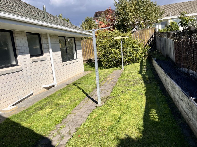 2B West Fairway, Golflands, Manukau - Carousel 11