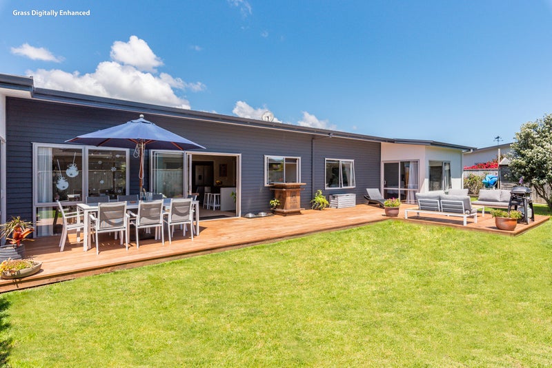 44 Kotuku Drive, Paraparaumu Beach, Paraparaumu - Carousel 1