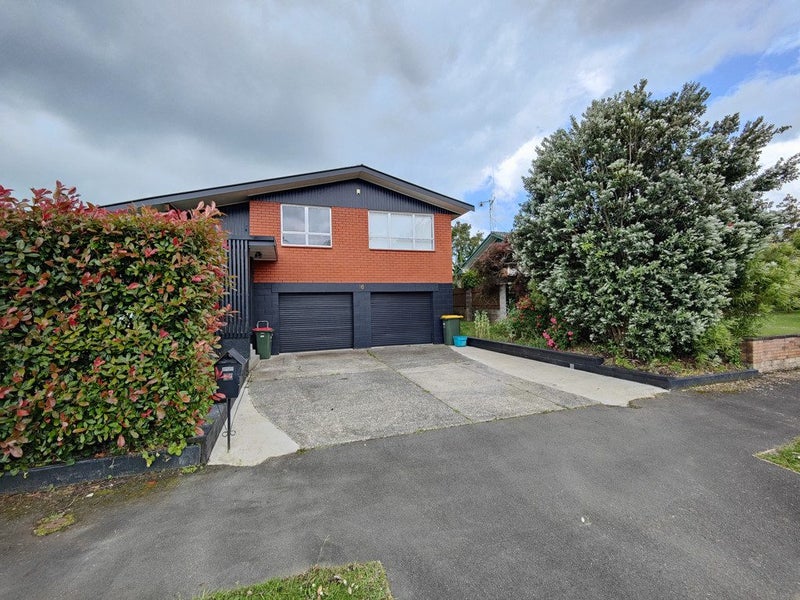 16 Samuel Place, Queenwood, Hamilton - Carousel 1