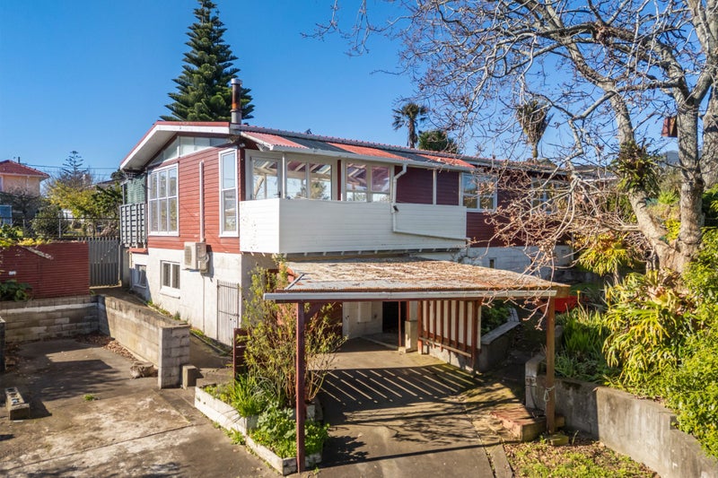 6 Mersey Place, New Windsor, Auckland - Carousel 1