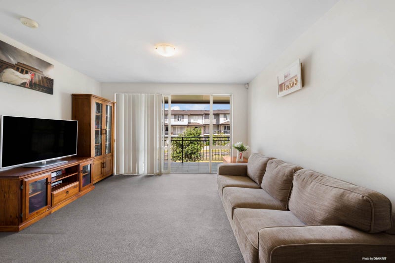 4/32 Opito Way, East Tamaki, Auckland - Carousel 1