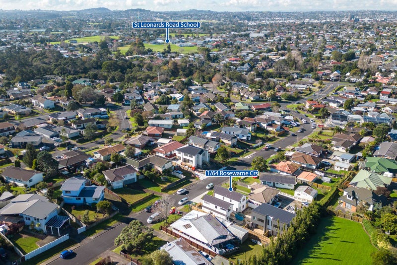 64D Rosewarne Crescent, Glendene, Auckland - Carousel 12