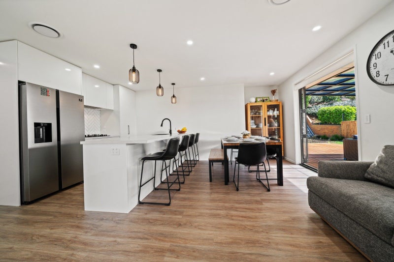 21C Garrett Drive, Whalers Gate, New Plymouth - Carousel 2