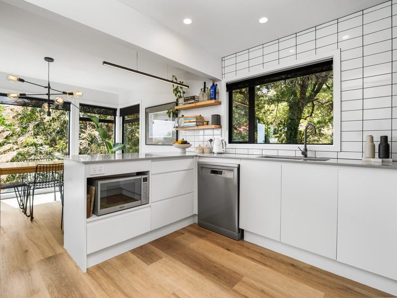 108 Cannon Hill Crescent, Mount Pleasant, Christchurch - Carousel 2