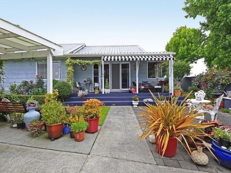 302 Leo Street, Akina, Hastings - Carousel 1